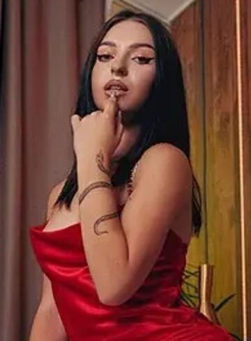Earls Court 300-to-400 Pheebe london escort