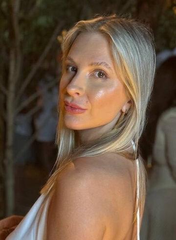 Bayswater blonde Mirelly london escort