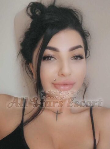 South Kensington 200-to-300 Claudia london escort