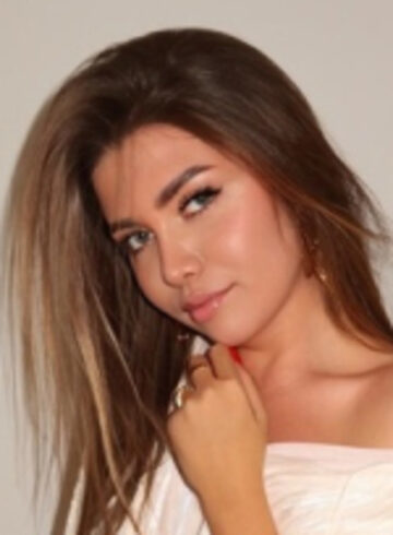 Kensington 400-to-600 Centella london escort