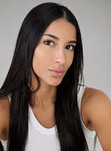 Kensington 400-to-600 Carmella london escort