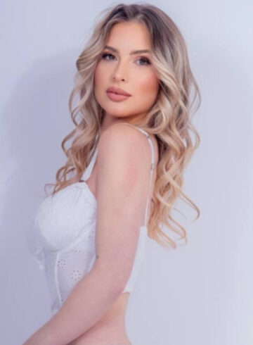 Baker Street brunette Mirelly london escort