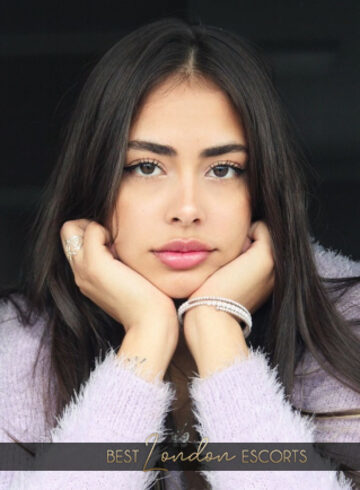 Earls Court brunette Cree london escort