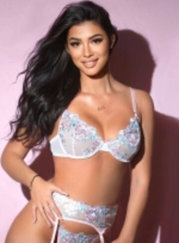 Gloucester Road brunette Simeria london escort