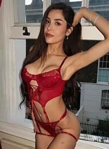 Kensington massage Bernadette london escort