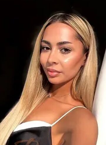 Mayfair 300-to-400 Bailey london escort