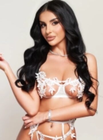 Kensington pornstar Venus london escort