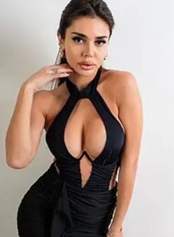 Edgware Road massage Alba london escort