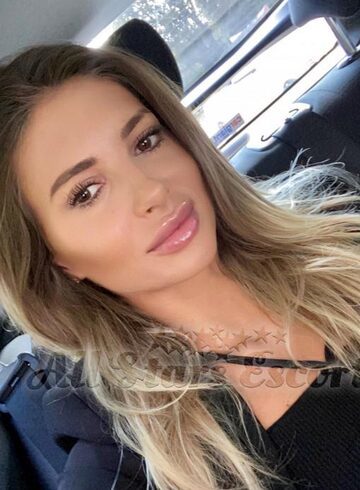 Knightsbridge 300-to-400 Megan london escort