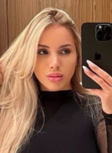 Kensington 400-to-600 Orsola london escort