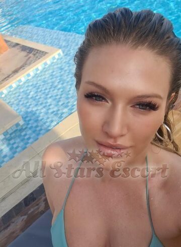 Earls Court party-girl Rosie london escort