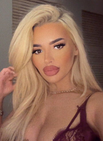 Mayfair 200-to-300 Mia london escort