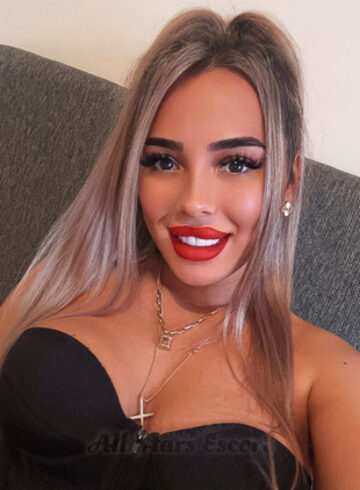 Bayswater 200-to-300 Merlyn london escort