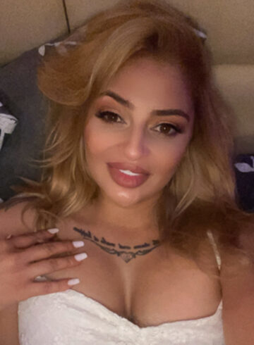Knightsbridge 200-to-300 Seda london escort