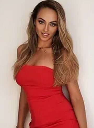 Knightsbridge 300-to-400 Medusa london escort