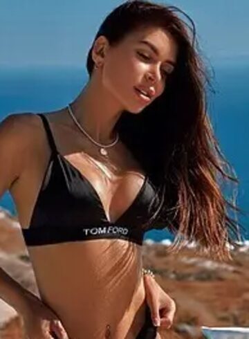 Knightsbridge massage Petra london escort