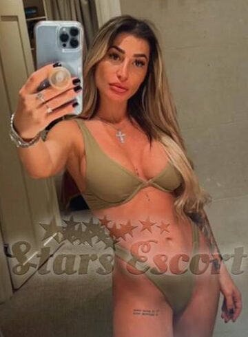 Mayfair blonde Lorena london escort