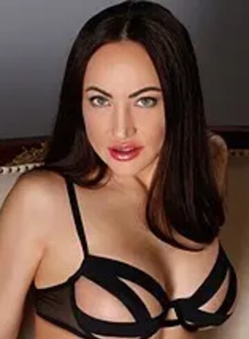 Earls Court 200-to-300 Frida london escort