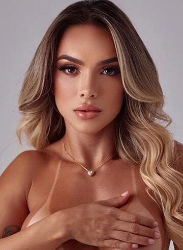 Central London party-girl Gamma london escort
