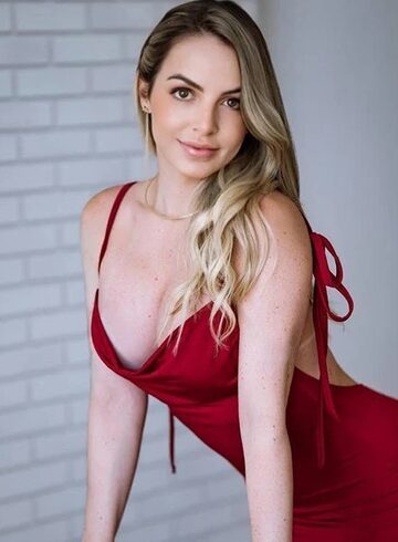 Canary Wharf party-girl Naraga london escort