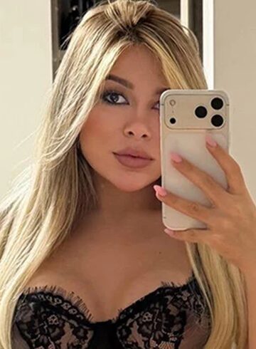 Baker Street petite Treasure london escort