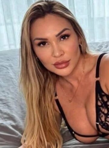 Central London party-girl Lewis london escort