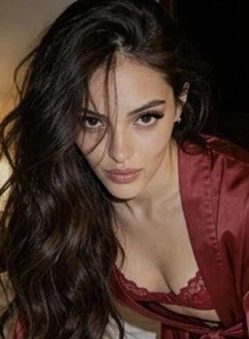 Marylebone party-girl Dravynea london escort