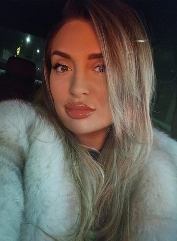 Bayswater party-girl Sandra london escort