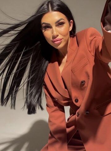 Gloucester Road brunette Amanda london escort