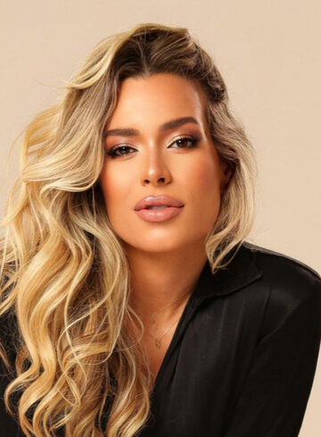 Earls Court blonde Rossa london escort
