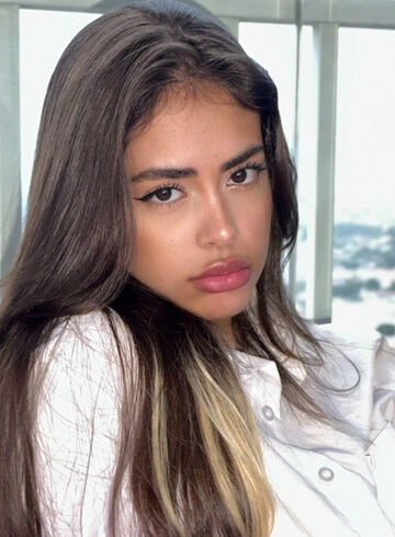 Earls Court 300-to-400 Cree london escort