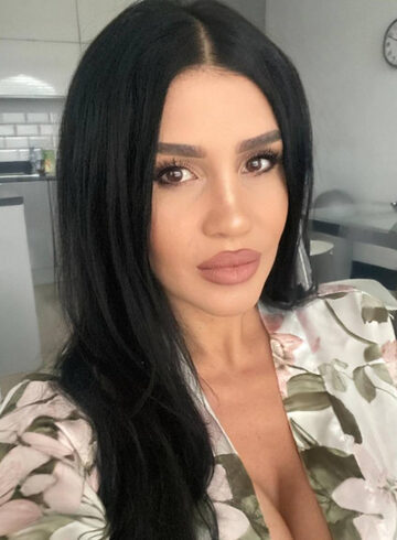 central london 200-to-300 Dzeta london escort