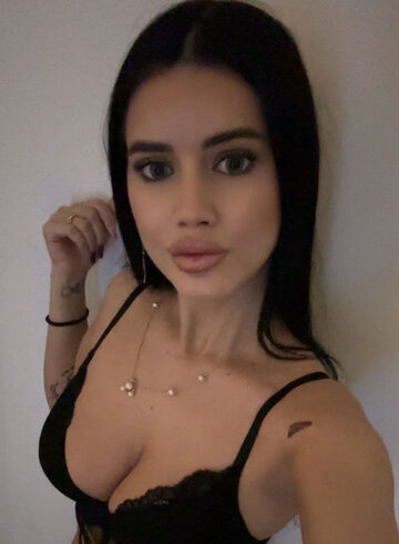 Bayswater brunette Dilyara london escort