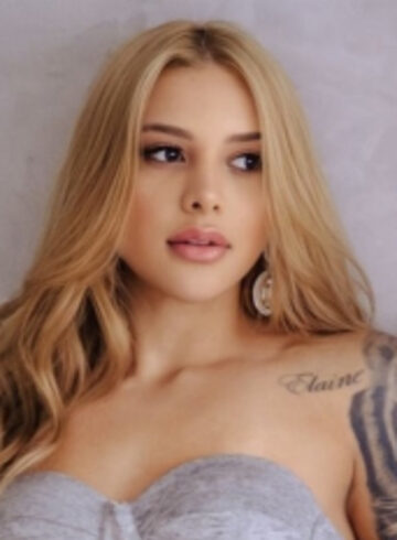 Earls Court blonde Reeve london escort