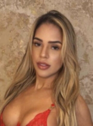 Marylebone party-girl Bamerta london escort