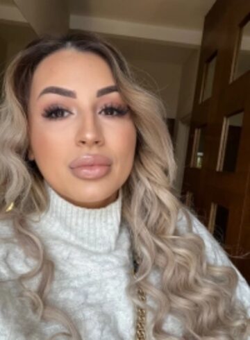 Earls Court party-girl Storm london escort