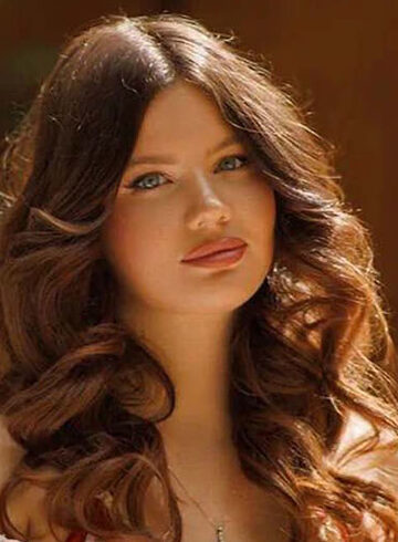 Earls Court brunette Varya london escort