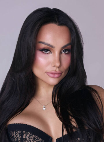 Gloucester Road 400-to-600 Ventana london escort