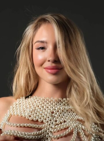 Gloucester Road 300-to-400 Radomira london escort