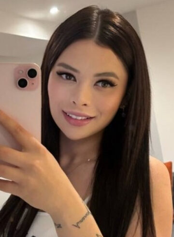 Earls Court brunette Minola london escort