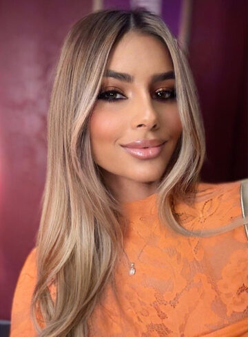 Outcall Only party-girl Ezora london escort