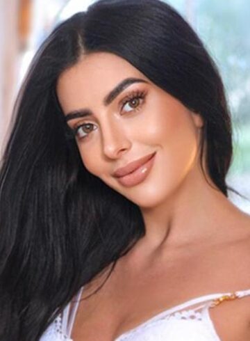 Gloucester Road party-girl Kriss london escort