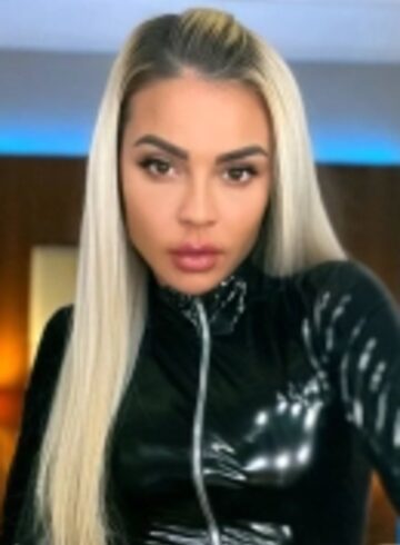 Kensington 300-to-400 Zoey london escort
