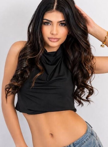 Mayfair 300-to-400 Niranya london escort