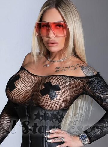 Kensington 200-to-300 Paola london escort