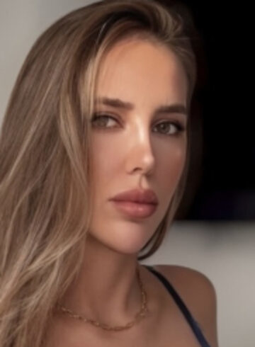 Central London 300-to-400 Lunar london escort