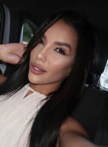 Kensington brunette Vega london escort