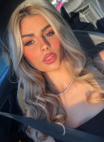 Kensington blonde Ezora london escort