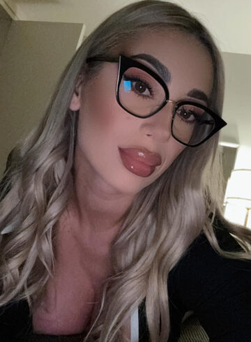 Marylebone blonde Amarah london escort