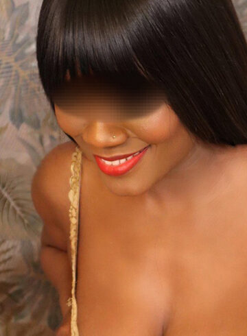 Knightsbridge brunette Kioni london escort